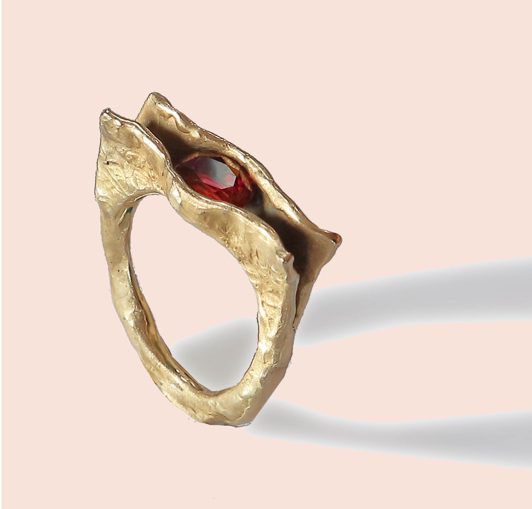 Anello bocca di rosa