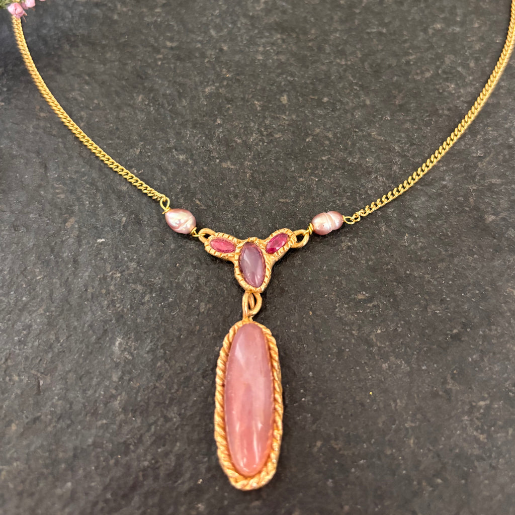 Collana Calcedoni