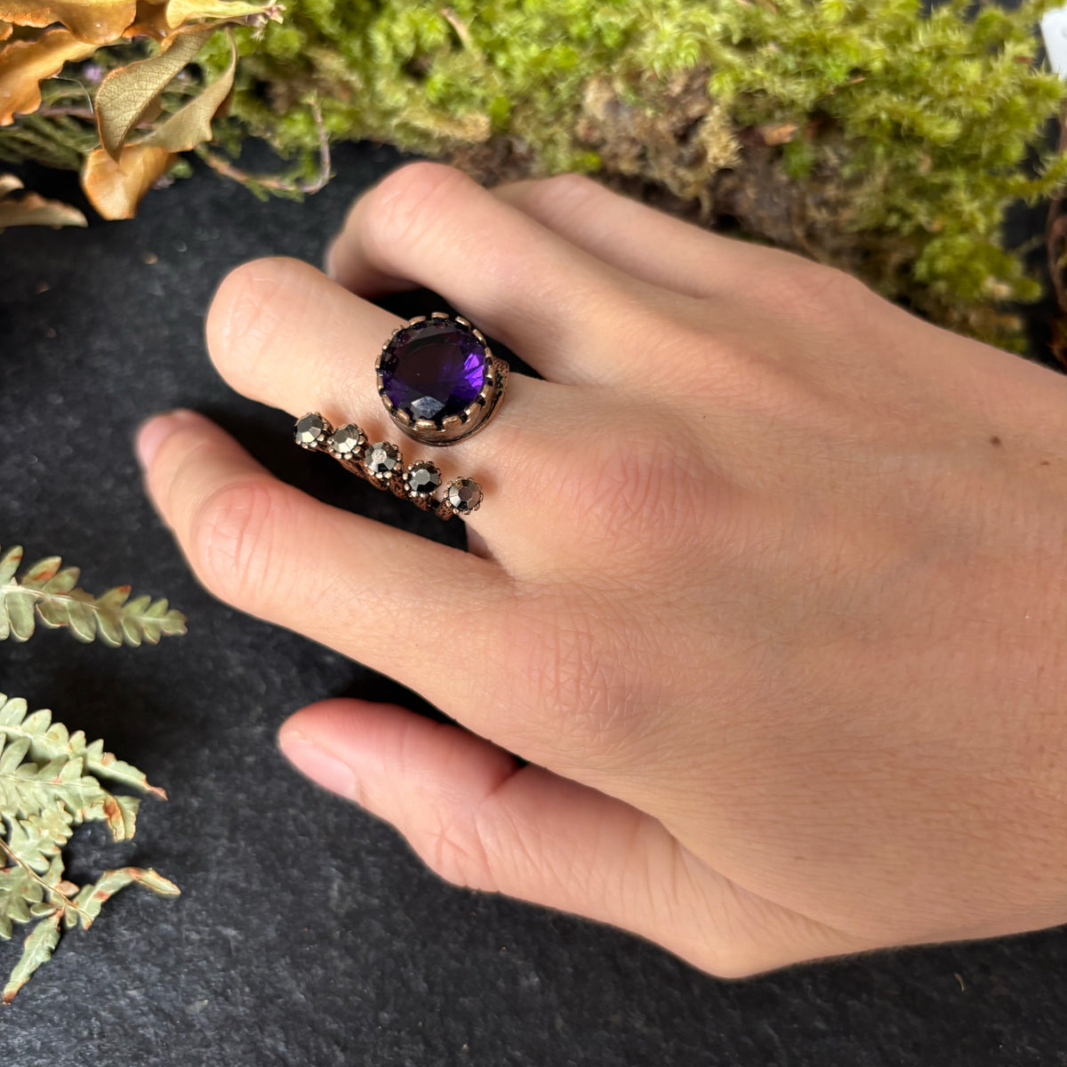 Anello Contrasti