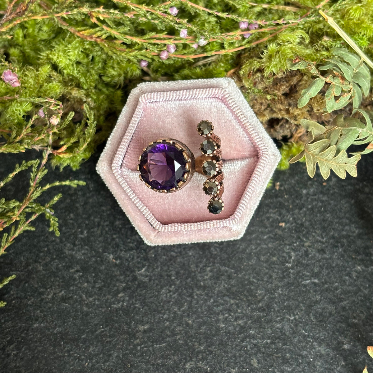 Anello Contrasti
