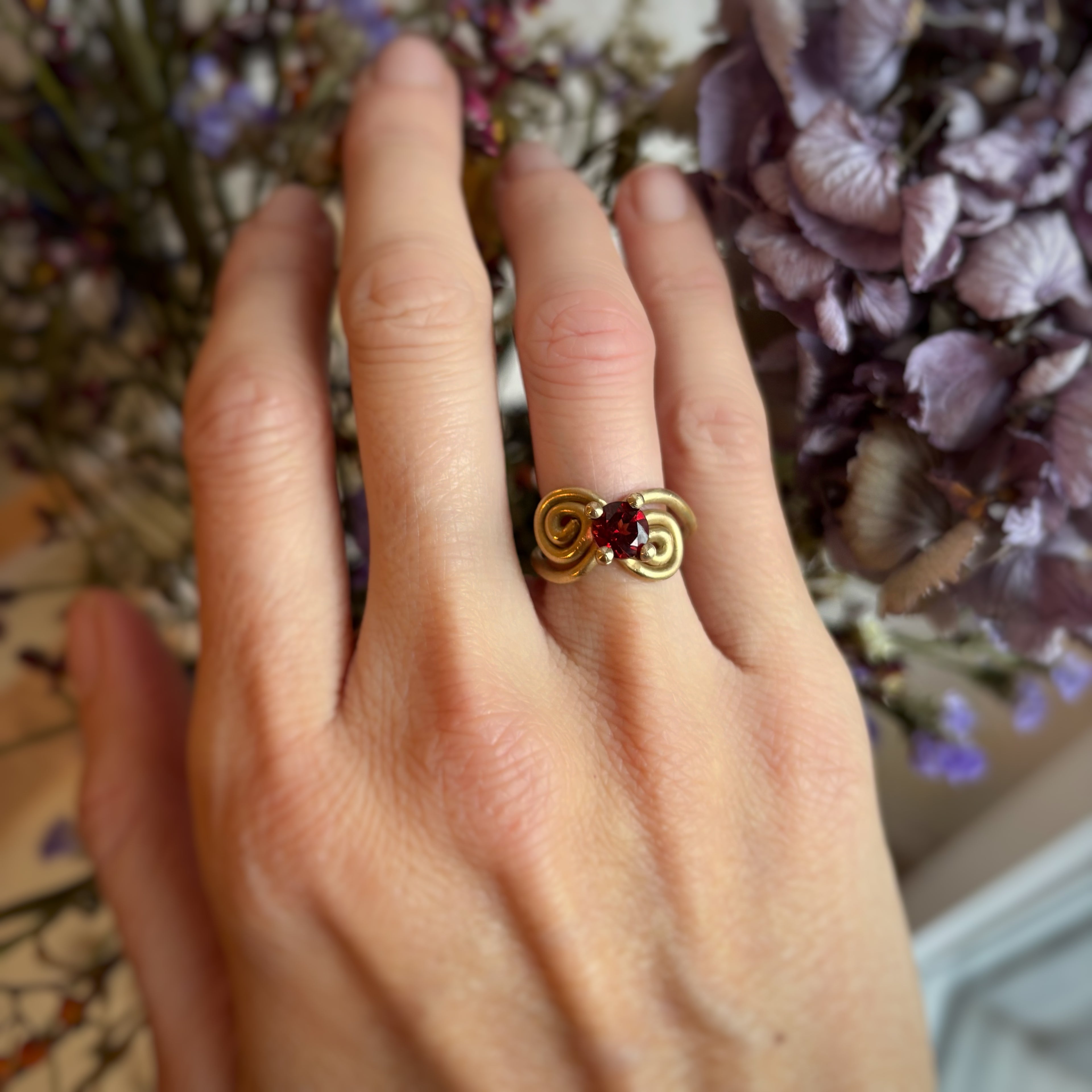 Anello spirali Granato