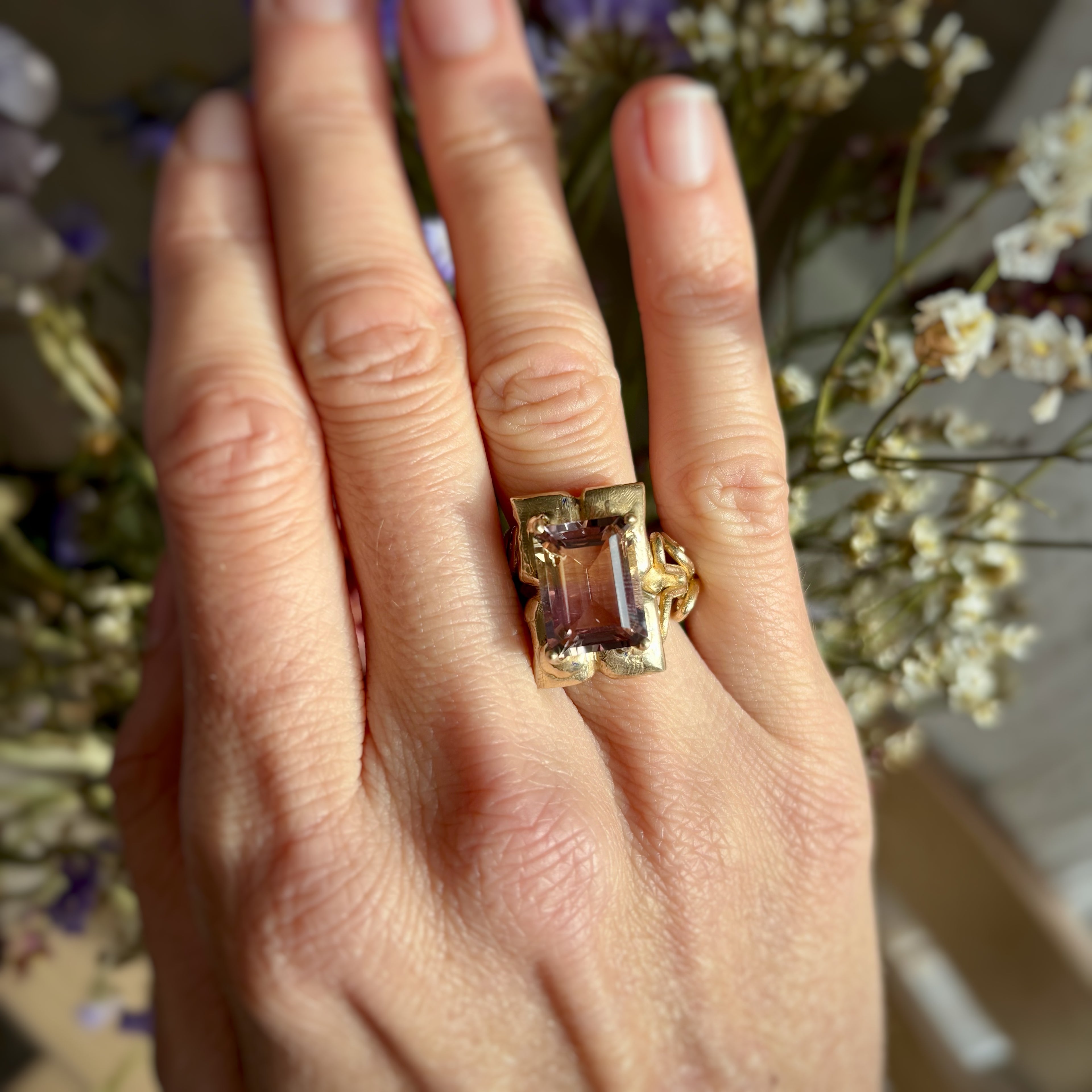 Anello Fiore di Ametrino