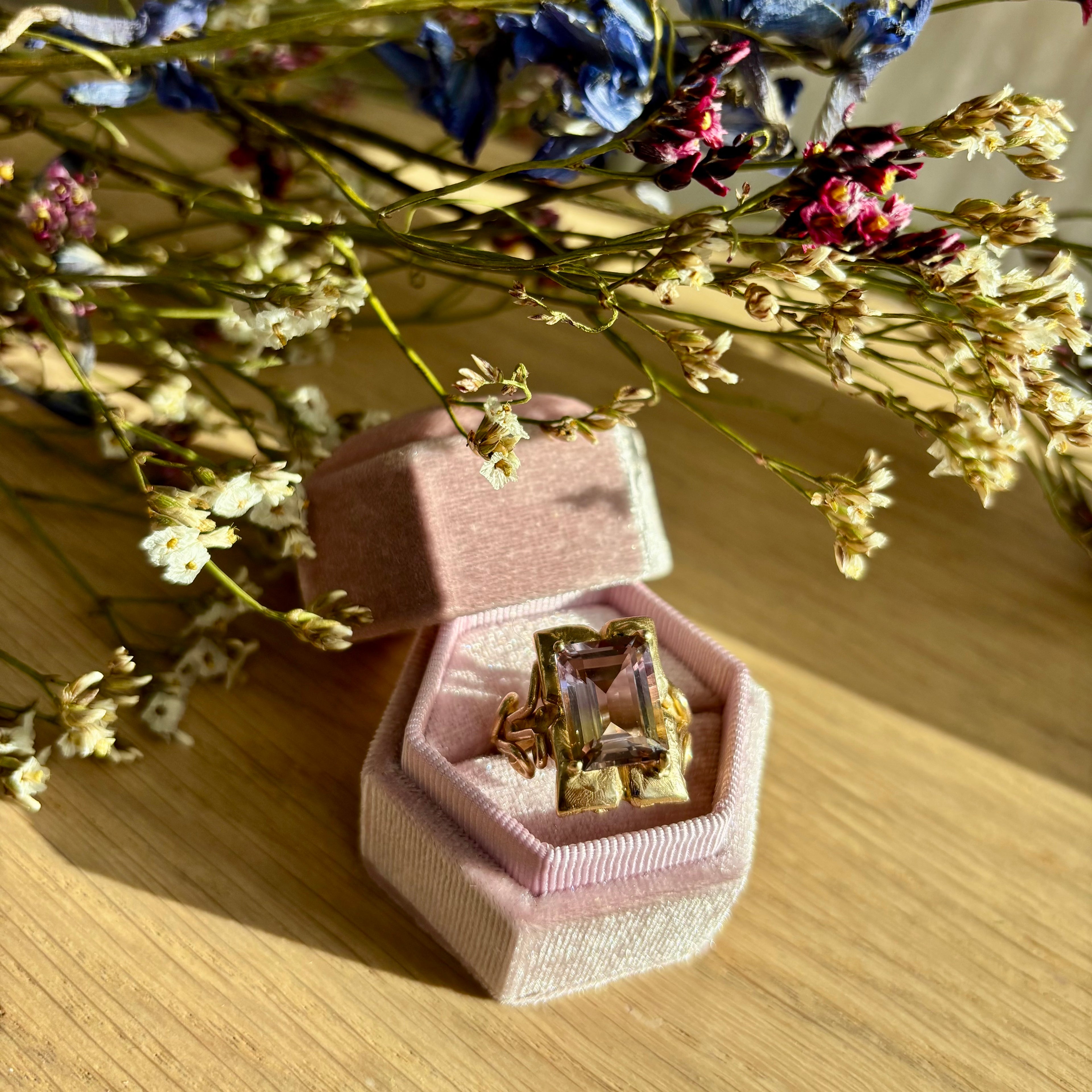 Anello Fiore di Ametrino