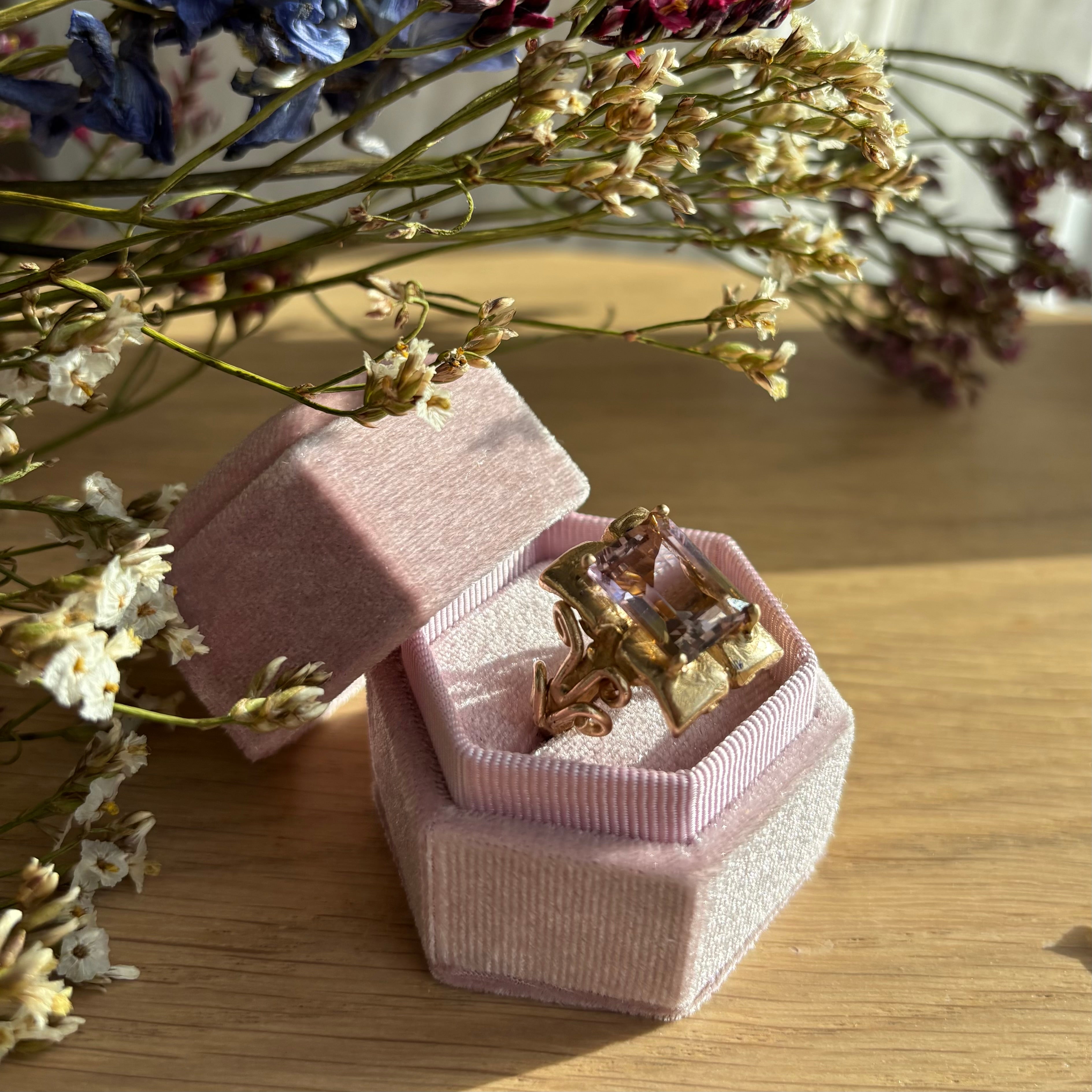 Anello Fiore di Ametrino