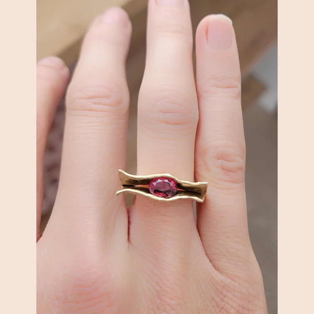 Anello bocca di rosa