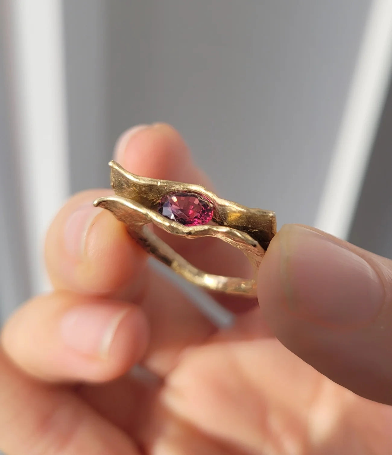 Anello bocca di rosa